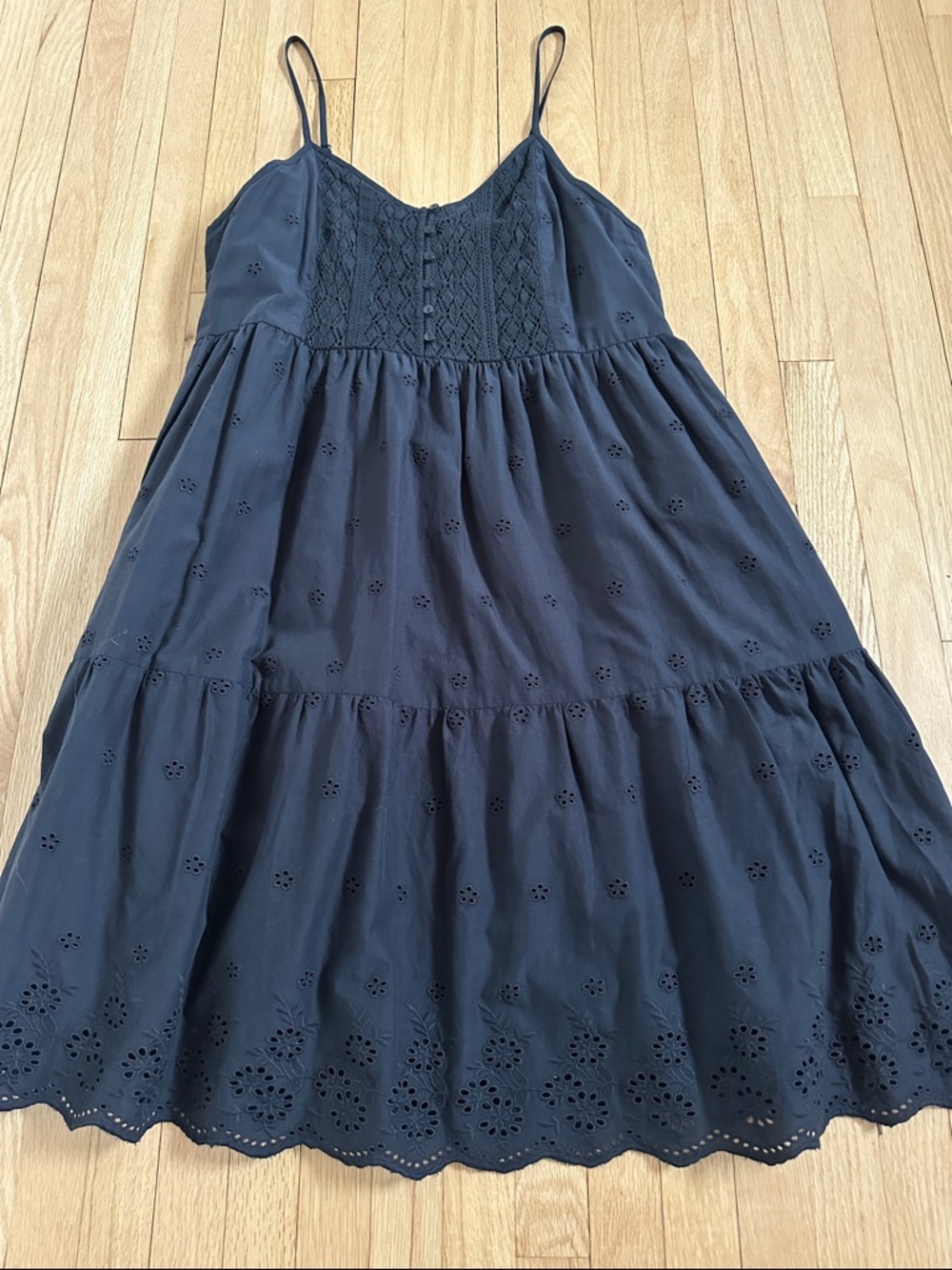 Levi’s Cora eyelet black babydoll dress medium - Picture 5 of 13